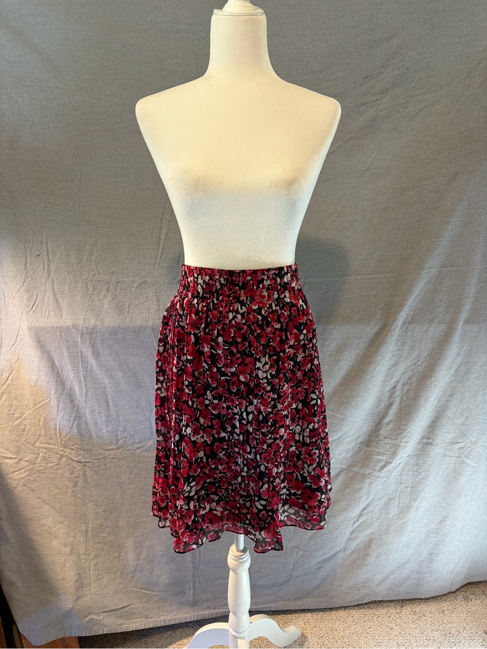 White House Black Market Red and Black Floral Midi Skirt